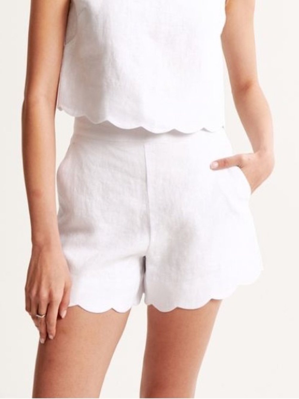 NWT Abercrombie & Fitch Linen Scallop Hem Shorts
